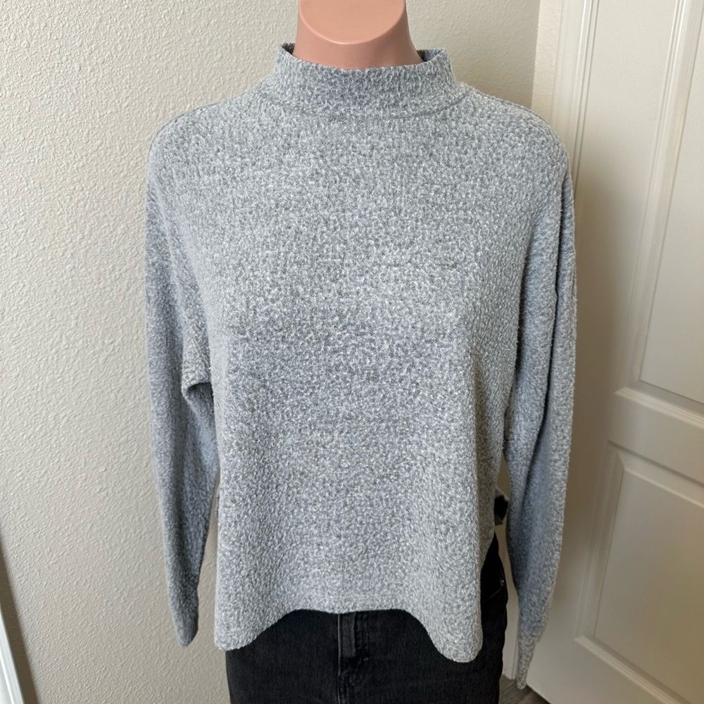 Abound Gray Mock Neck Long Sleeve Top Sz S